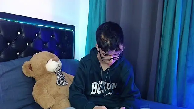 Snapshot of gabriel_x18 chatting on 15, 2, 2026 gabriel x18 online show from 15, 2, 2026