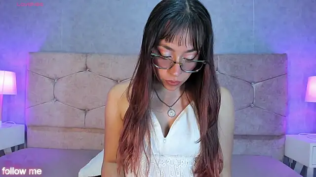 Chloe Miiler online show from 24, 2, 2026