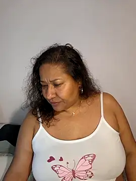 Snapshot of Nyomi_browm chatting on 20, 6, 2026 Nyomi browm online show from 20, 6, 2026