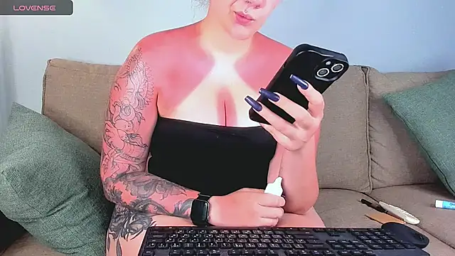 Snapshot of marrena_a chatting on 25, 6, 2026 marrena a online show from 25, 6, 2026