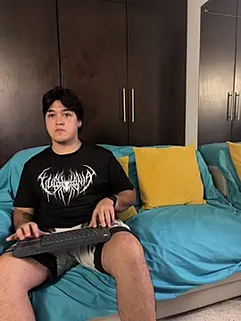 Snapshot of EmilyAndAndrew chatting on 18, 2, 2026 EmilyAndAndrew online show from 18, 2, 2026