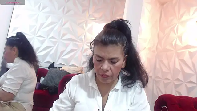 jennifer 0717 online show from 11, 4, 2026