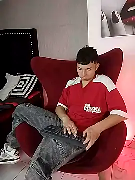 Snapshot of Liam_Sean chatting on 27, 2, 2026 Liam Sean online show from 27, 2, 2026