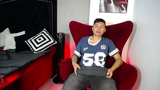 Snapshot of Liam_Sean chatting on 1, 3, 2026 Liam Sean online show from 1, 3, 2026