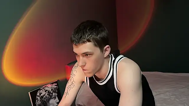 Snapshot of cronck52 chatting on 25, 3, 2026 cronck52 online show from 25, 3, 2026