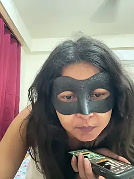 raavigirl online show from 2, 4, 2026