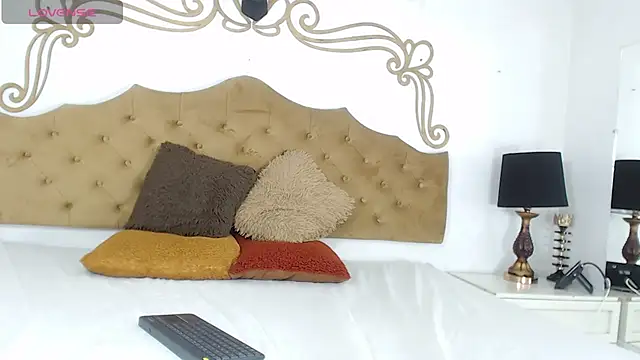 CloeCastillo online show from 21, 2, 2026