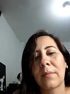 Snapshot of Sophie_Tyler chatting on 28, 4, 2026 Sophie Tyler online show from 28, 4, 2026