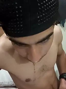 Snapshot of baby_22cm chatting on 10, 2, 2026 baby 22cm online show from 10, 2, 2026