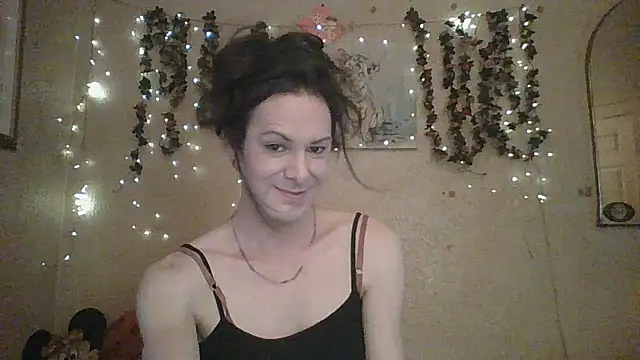 Snapshot of sillymillie4 chatting on 9, 7, 2026 sillymillie4 online show from 9, 7, 2026