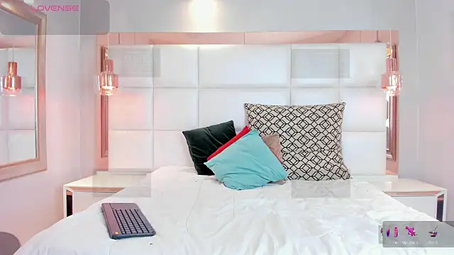 Snapshot of Sebastian_Collins_ chatting on 2, 3, 2026 Sebastian Collins online show from 2, 3, 2026