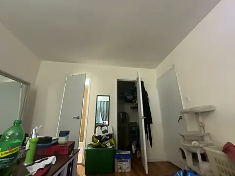 Goldie Glows63 online show from 16, 4, 2026