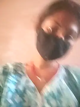 BIG QWEEN NO1 online show from 28, 4, 2026