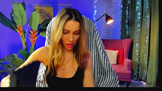 Snapshot of KrisWillis chatting on 13, 2, 2026 KrisWillis online show from 13, 2, 2026