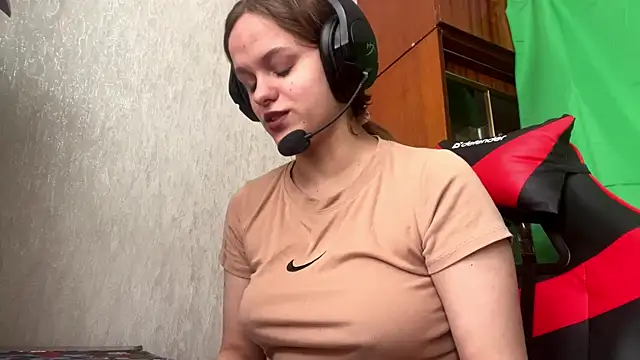 Snapshot of PurrfectPlay chatting on 4, 3, 2026 PurrfectPlay online show from 4, 3, 2026