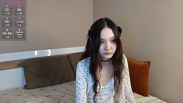 RayReina online show from 4, 3, 2026