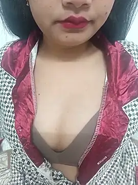 Snapshot of EliraMoon chatting on 1, 3, 2026 EliraMoon online show from 1, 3, 2026