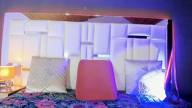 Snapshot of HilarySolis chatting on 23, 2, 2026 HilarySolis online show from 23, 2, 2026