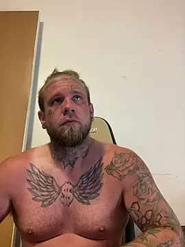 Snapshot of Smokebluntafterblunt chatting on 4, 7, 2026 Smokebluntafterblunt online show from 4, 7, 2026