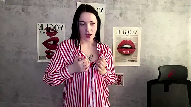 Snapshot of Mona_Fox chatting on 27, 2, 2026 Mona Fox online show from 27, 2, 2026