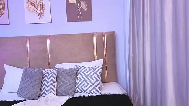 Mia Naive online show from 15, 3, 2026