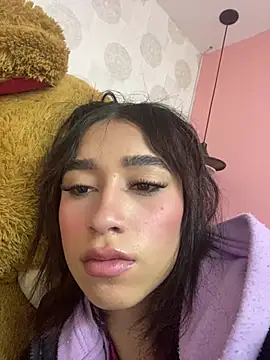 alahia pink online show from 14, 2, 2026