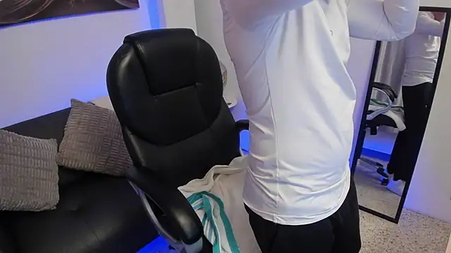 Snapshot of Tommas_Jhonson chatting on 27, 2, 2026 Tommas Jhonson online show from 27, 2, 2026