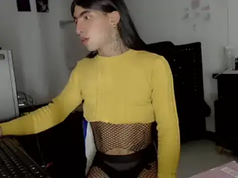 nebullax mcqueen online show from 15, 2, 2026