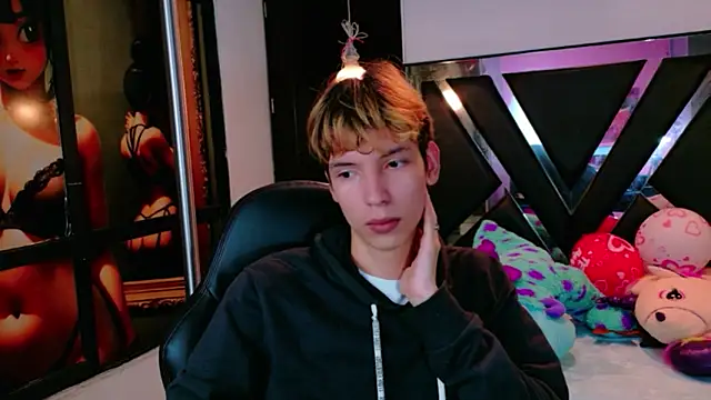 Liam Green1 online show from 17, 2, 2026