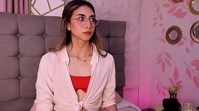 EmmaClark   online show from 28, 2, 2026