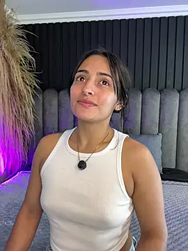 Nanda vixen  online show from 14, 5, 2026