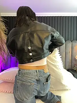 Nanda vixen  online show from 23, 5, 2026
