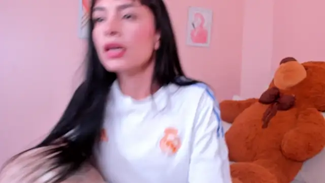 violeta rodriguezz online show from 13, 4, 2026