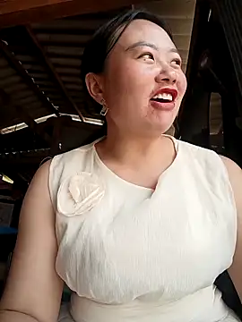 lisn-cute online show from 31, 3, 2026