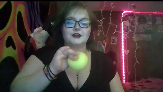 Snapshot of thatskarma chatting on 11, 2, 2026 thatskarma online show from 11, 2, 2026