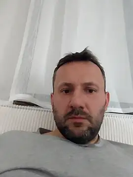 Snapshot of defaktor chatting on 30, 4, 2026 defaktor online show from 30, 4, 2026