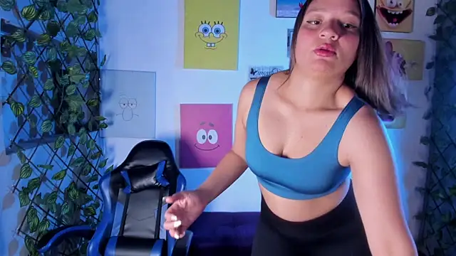 Snapshot of Juli_W chatting on 15, 2, 2026 Juli W online show from 15, 2, 2026