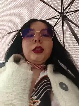 Snapshot of Yulska chatting on 13, 5, 2026 Yulska online show from 13, 5, 2026
