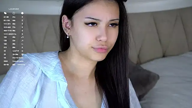 Snapshot of SulemaNeugin chatting on 1, 6, 2026 SulemaNeugin online show from 1, 6, 2026