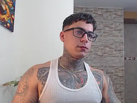 maxstrom111 online show from 13, 2, 2026