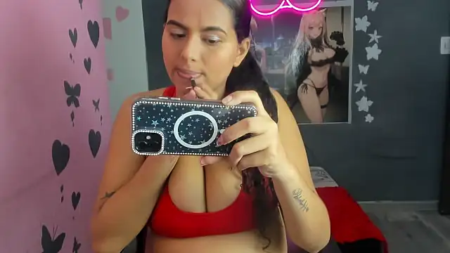 Snapshot of Luna_white1 chatting on 25, 2, 2026 Luna white1 online show from 25, 2, 2026