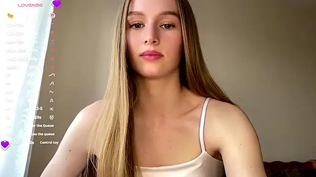 Snapshot of Viktoria_Vibes chatting on 5, 5, 2026 Viktoria Vibes online show from 5, 5, 2026