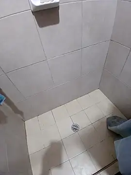 Snapshot of papi23l chatting on 14, 4, 2026 papi23l online show from 14, 4, 2026