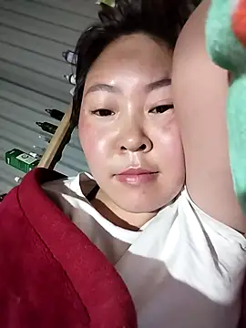 Snapshot of Yiyoongg chatting on 28, 2, 2026 Yiyoongg online show from 28, 2, 2026