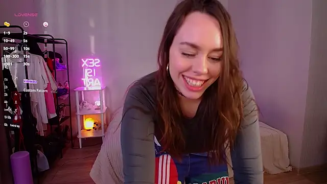 Monroe Linger online show from 13, 4, 2026