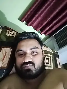 Snapshot of loyalboy_0052 chatting on 19, 5, 2026 loyalboy 0052 online show from 19, 5, 2026