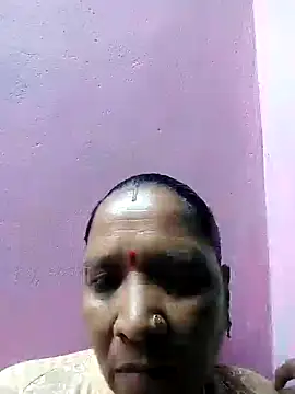 Snapshot of Loomaraj chatting on 12, 6, 2026 Loomaraj online show from 12, 6, 2026