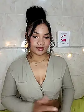 BrianaSweetxxx online show from 17, 2, 2026