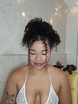 Snapshot of BrianaSweetxxx chatting on 26, 5, 2026 BrianaSweetxxx online show from 26, 5, 2026