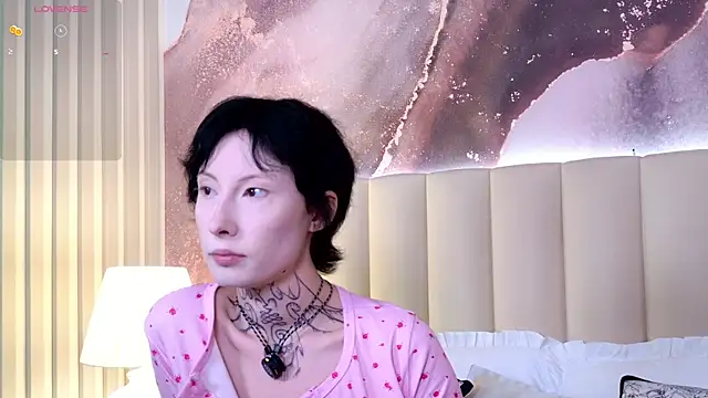Snapshot of roxy_morrison_x chatting on 22, 7, 2026 roxy morrison x online show from 22, 7, 2026